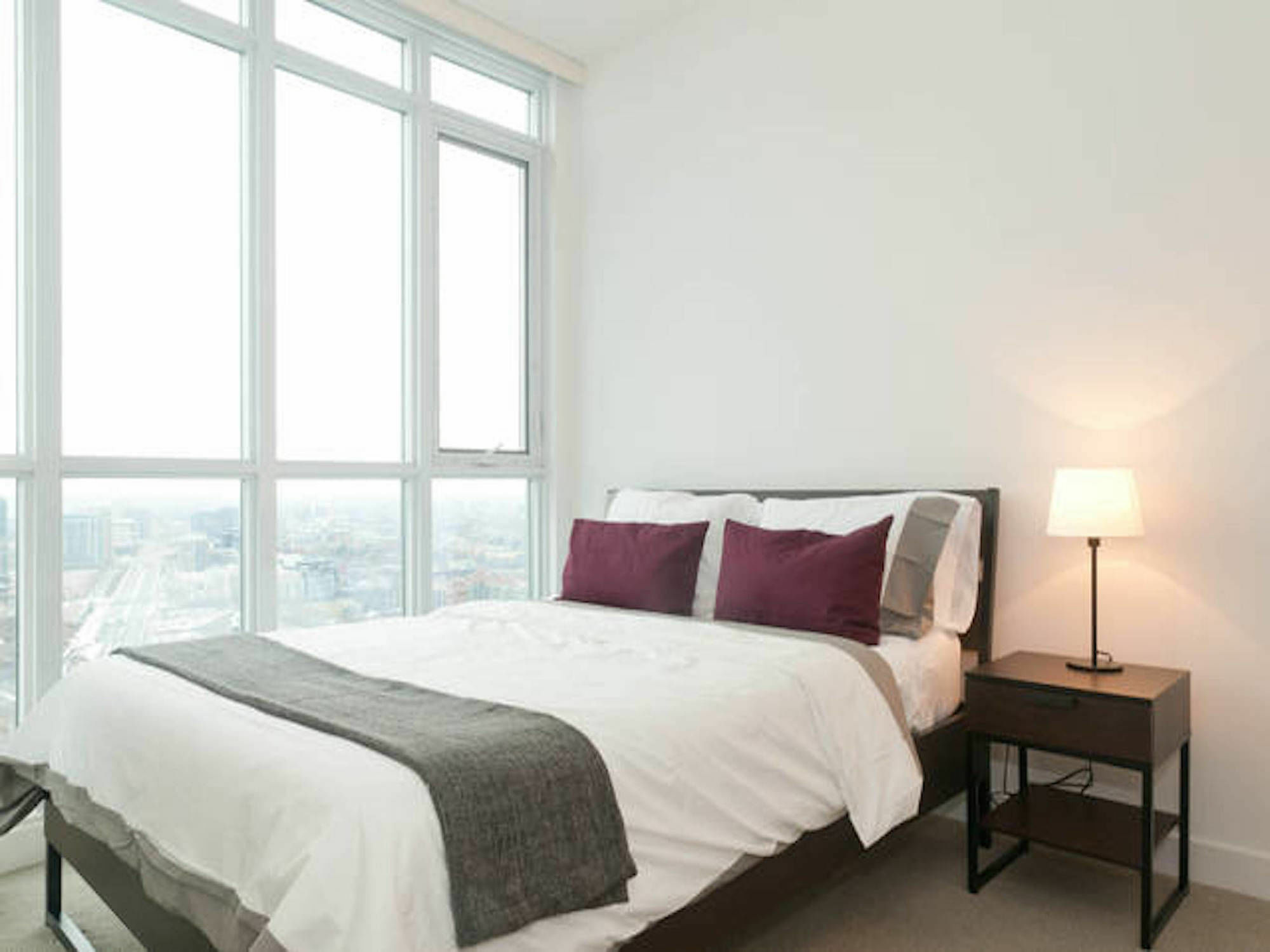 N2N Suites - Downtown Lake & City View Apartments Торонто Екстериор снимка