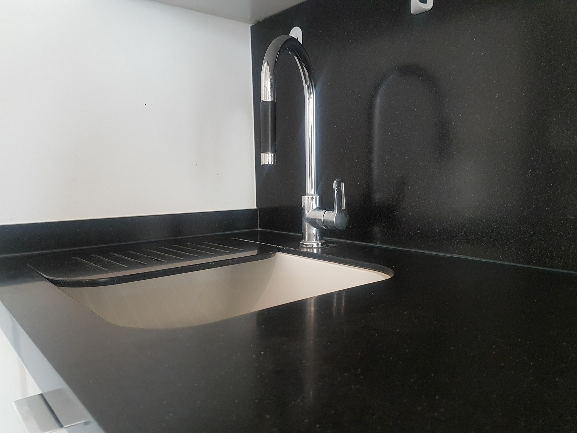 N2N Suites - Downtown Lake & City View Apartments Торонто Екстериор снимка